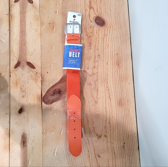 Academy Sports Youth Adjustable Baseball Belt NEW Orange ONE SIZE 18 In-34 In - Picture 2 of 4